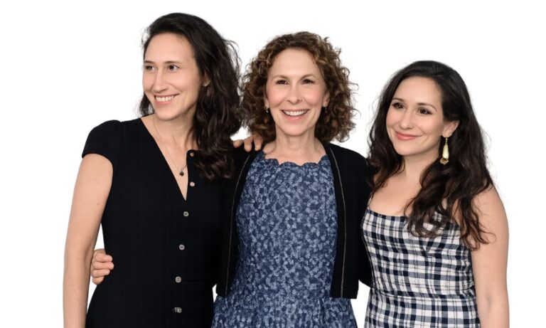 grace-fan-devito-height-–-complete-biography-and-facts